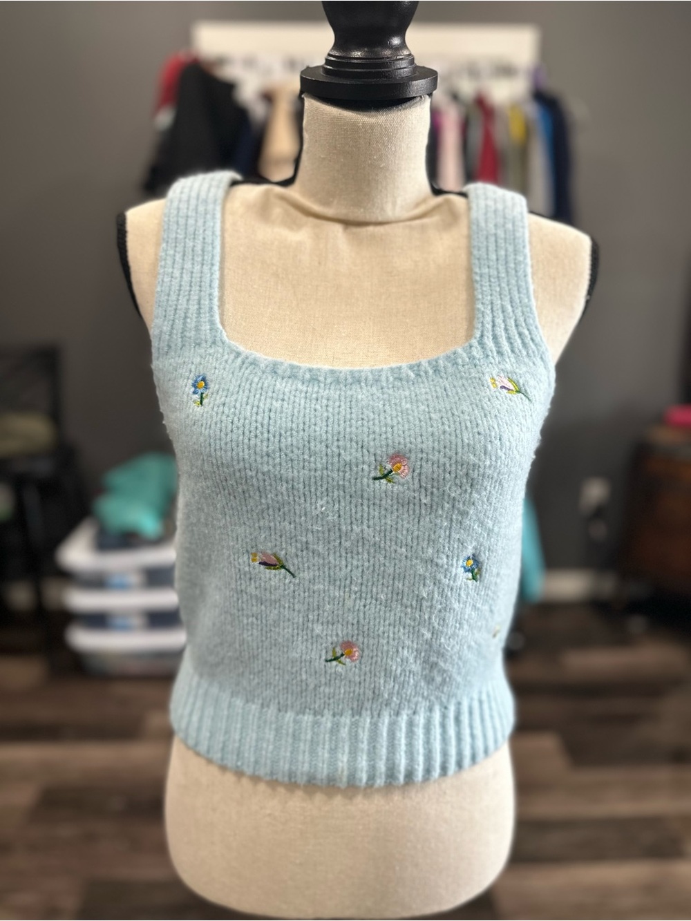 English Factory Powdered Blue Floral Embroidered Sweater Tank Knit Womens M